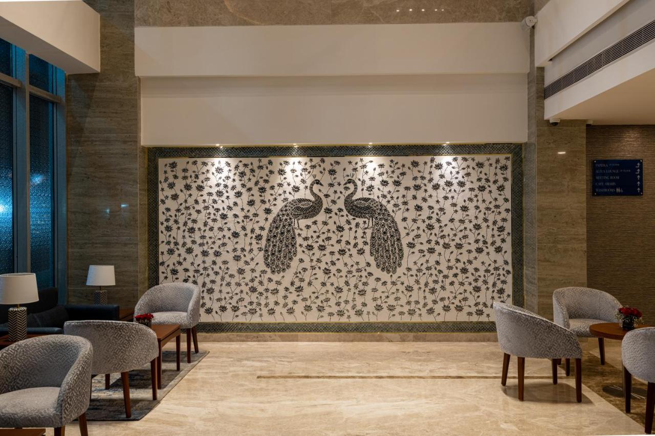 Expoinn Suites And Convention Greater Noida Exterior foto