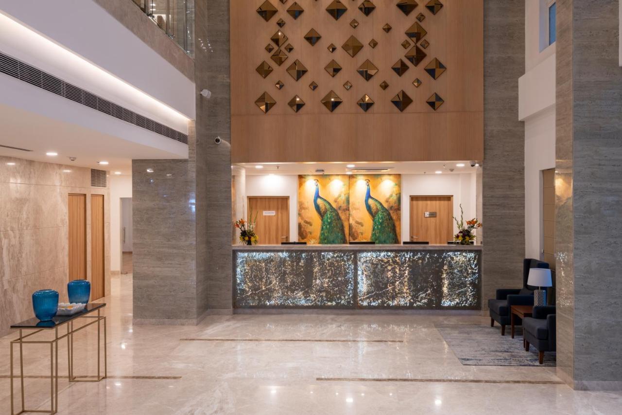 Expoinn Suites And Convention Greater Noida Exterior foto