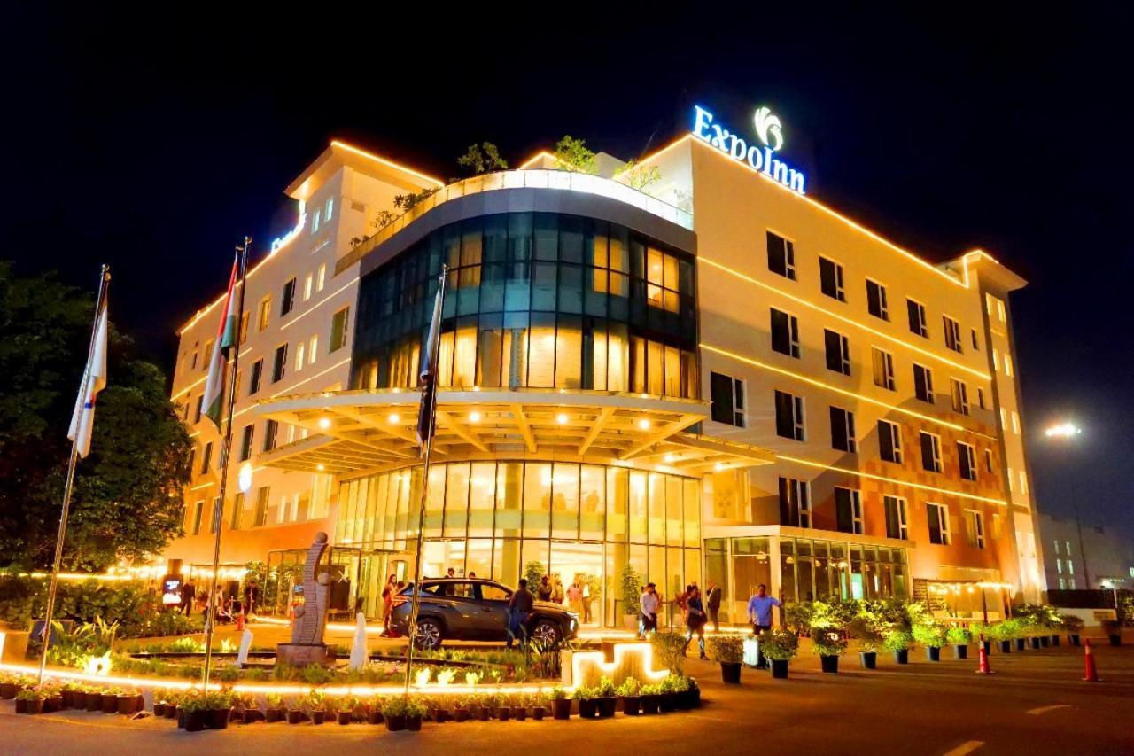 Expoinn Suites And Convention Greater Noida Exterior foto