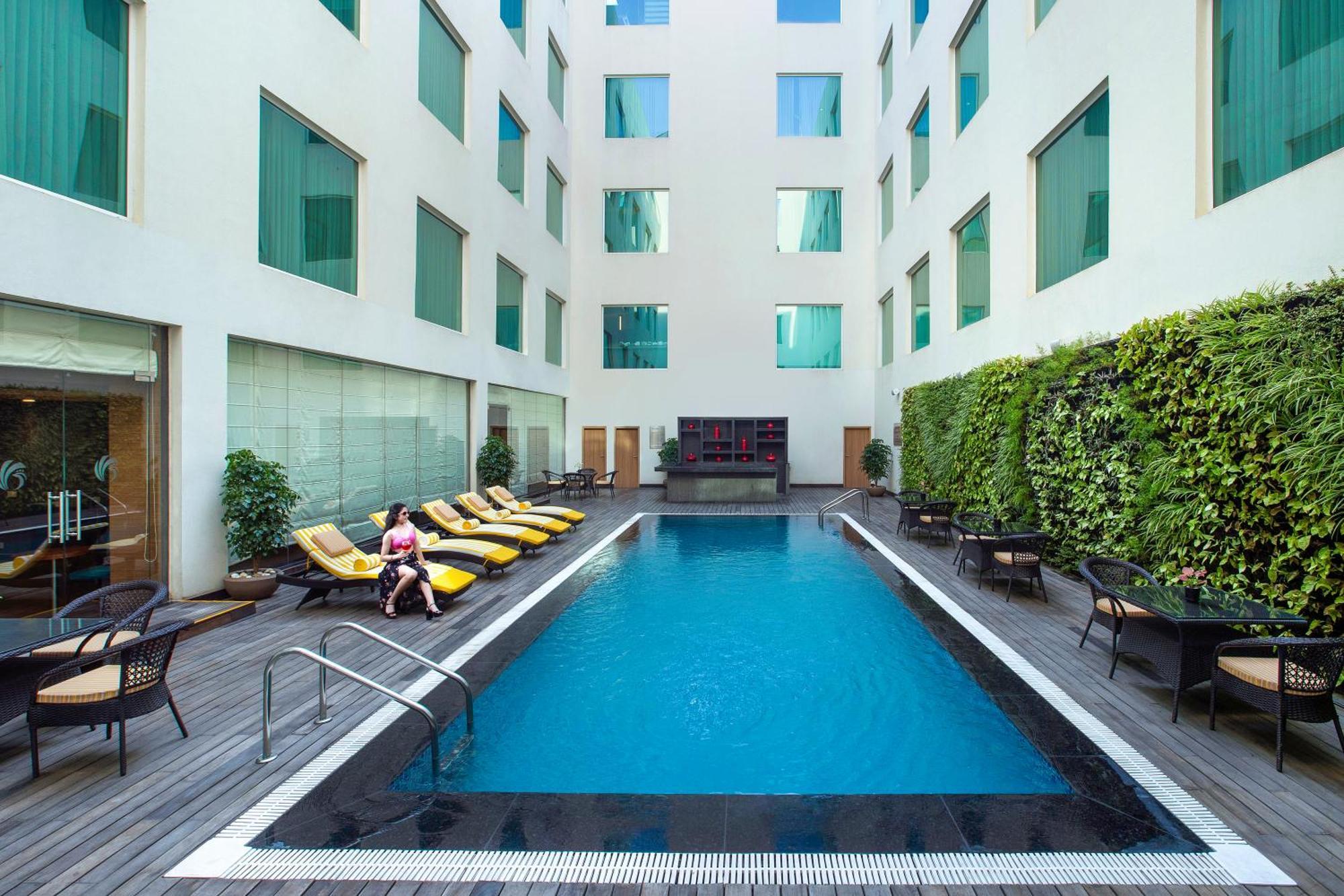 Expoinn Suites And Convention Greater Noida Exterior foto