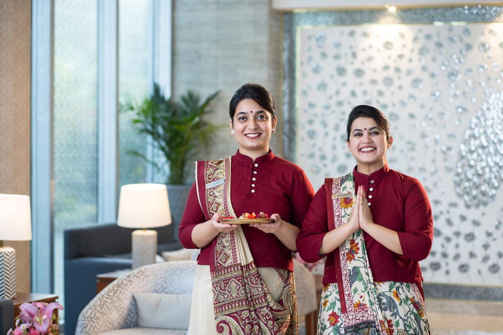 Expoinn Suites And Convention Greater Noida Exterior foto