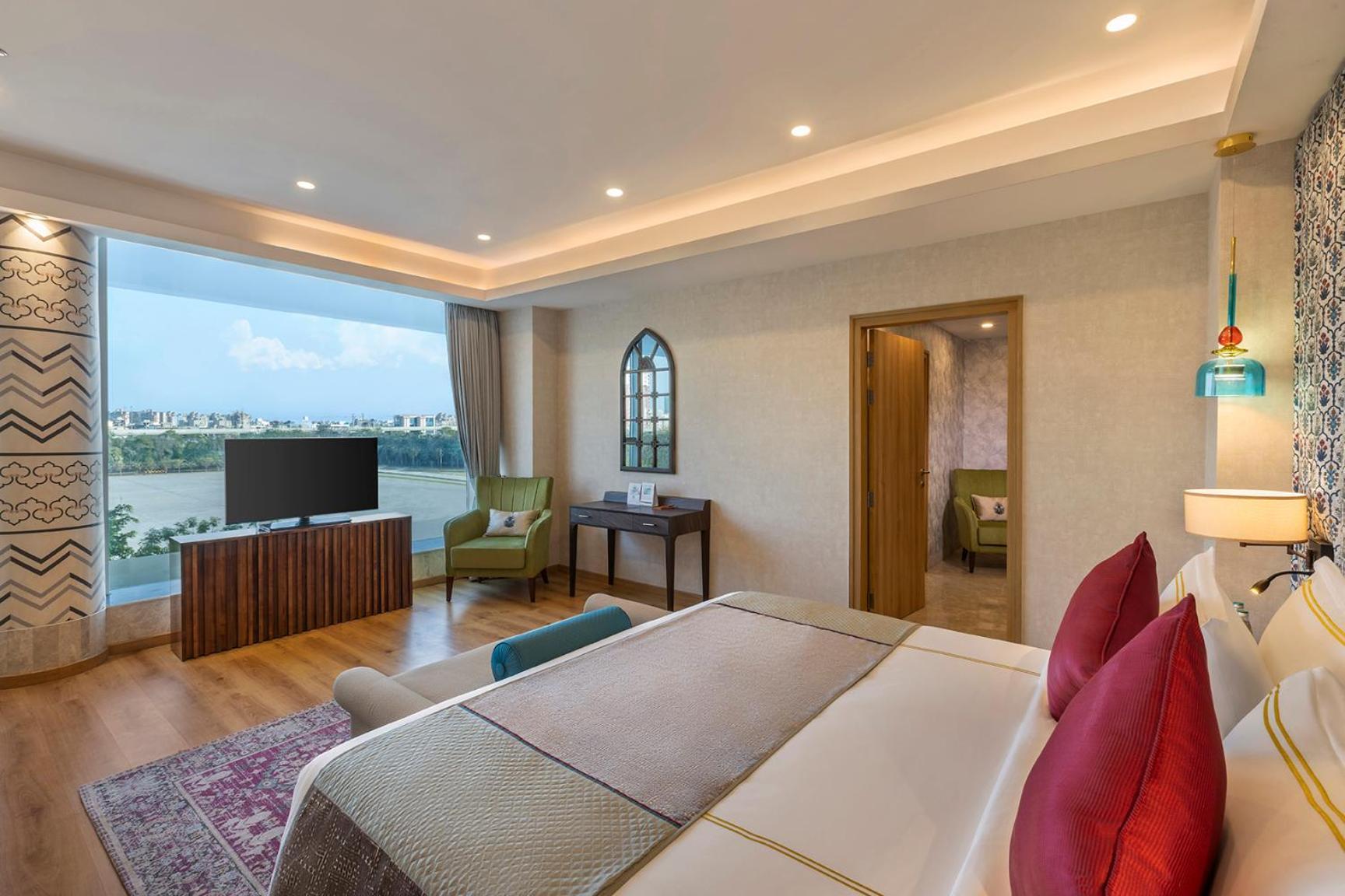 Expoinn Suites And Convention Greater Noida Exterior foto